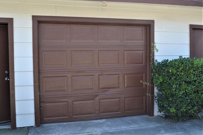 Building Photo - 3053 Olympia Dr