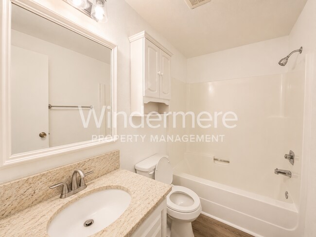 Building Photo - **Beautifully Updated 3-Bedroom Home in the Lake Symington Community**