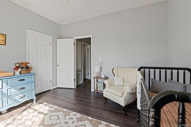 Building Photo - 566 New Bingham Dr