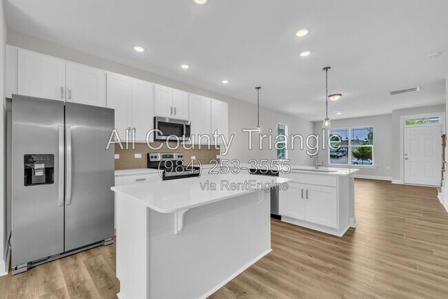 Building Photo - 267 Old Grove Ln