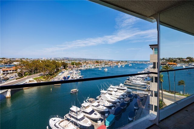 Building Photo - 601 Lido Park Dr