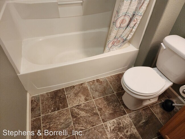Building Photo - 3 br, 2 bath House - 308 Strands Court