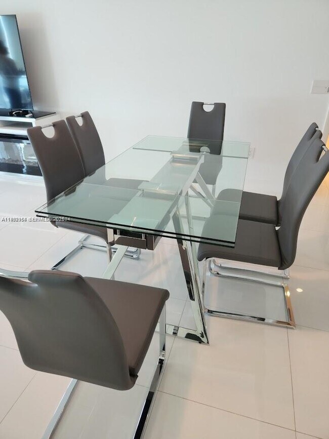 Building Photo - 17001 Collins Ave