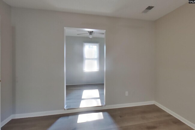 Building Photo - 112 Hedgefield Rd