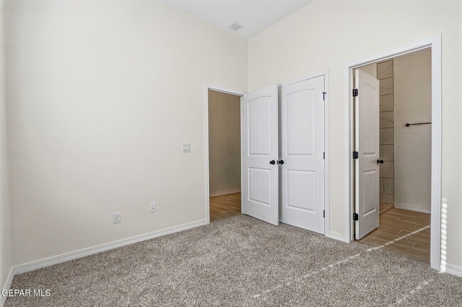 Building Photo - 15340 Resolve Dr