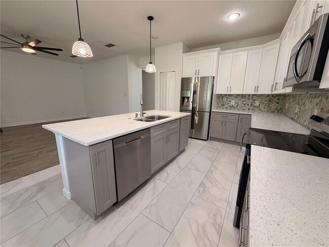 Building Photo - 2347 Crosston Cir