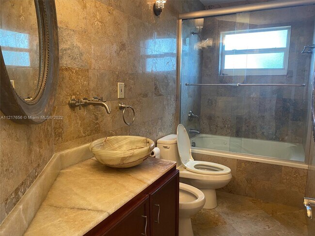 Building Photo - 15327 SW 55th Ter