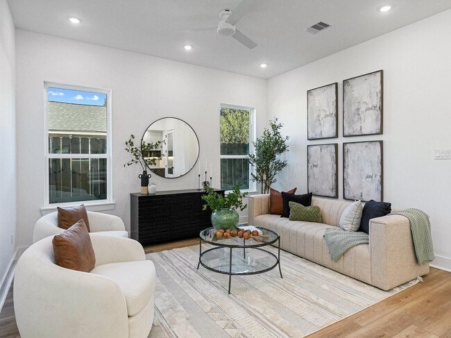 Building Photo - 8322 Williamsdell St