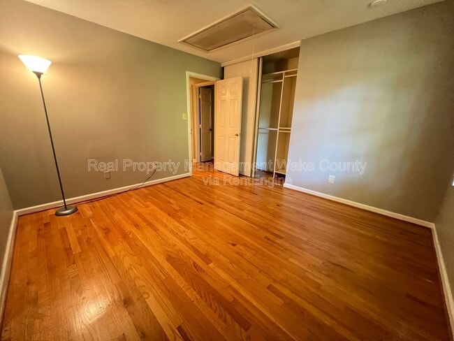 Building Photo - 2884 Wycliff Rd