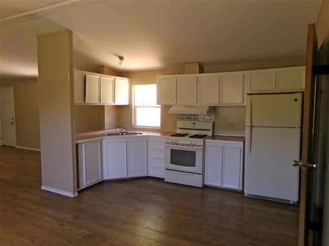 Building Photo - 1603 Tierra Alto St