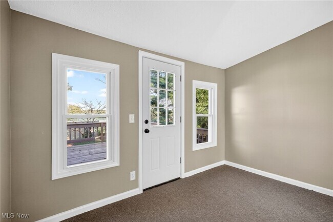 Building Photo - 2185 Stahl Rd