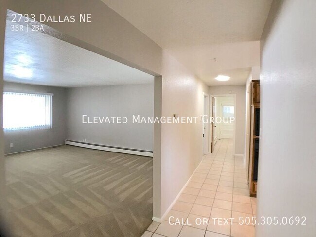 Building Photo - 2733 Dallas St NE