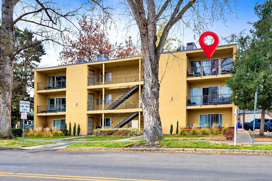 Building Photo - 925 N 9th St