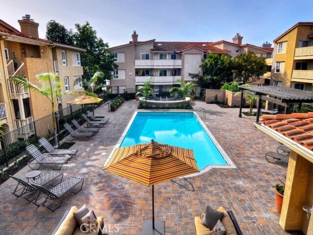 Building Photo - 48 Corniche Dr
