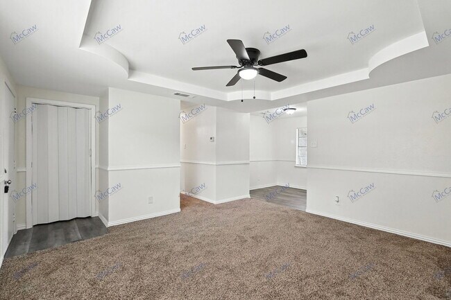 Building Photo - 4425 Central Ln