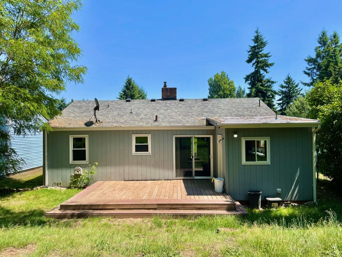 Building Photo - 11721 Roosevelt Way NE