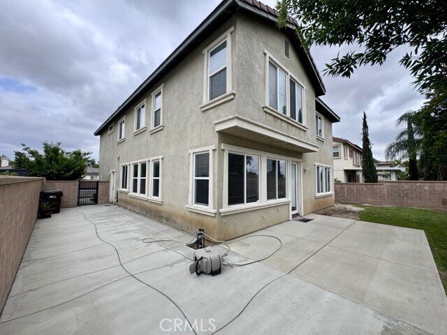 Building Photo - 35889 Wolverine Ln