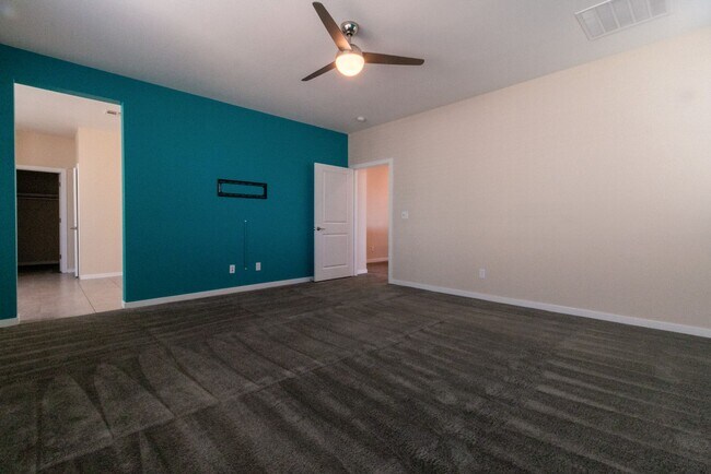 Building Photo - 544 Ruby Mesa Ave