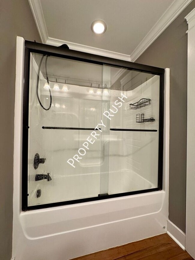 Building Photo - 6477 Olin Ln