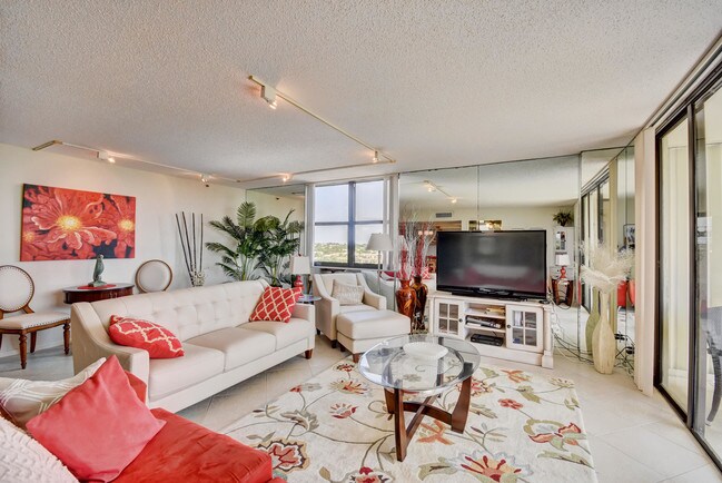 Building Photo - 4600 S Ocean Blvd