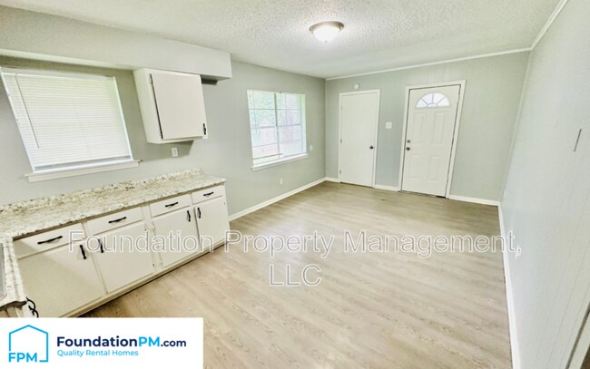 Building Photo - 5099 Blacksmith Dr