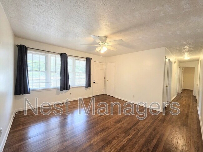 Building Photo - 5340 Docia Cir