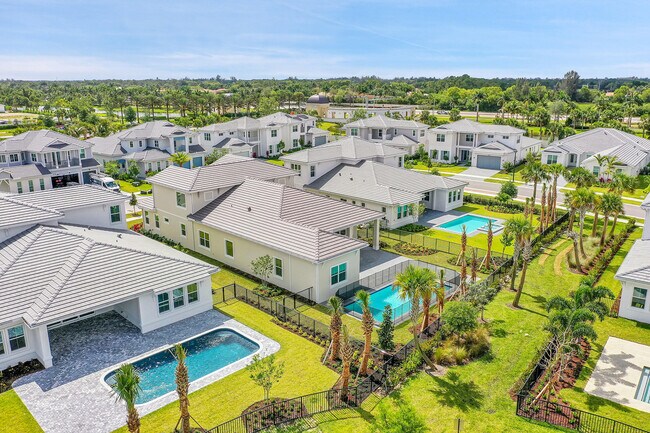 Building Photo - 9341 Crestview Cir