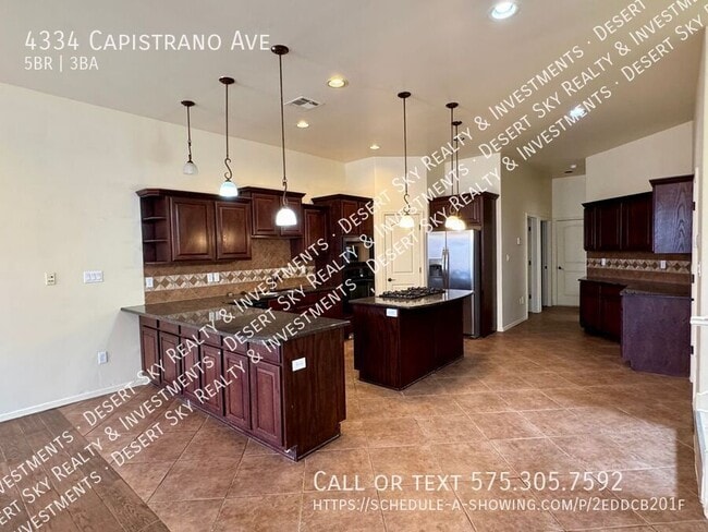 Building Photo - 4334 Capistrano Ave