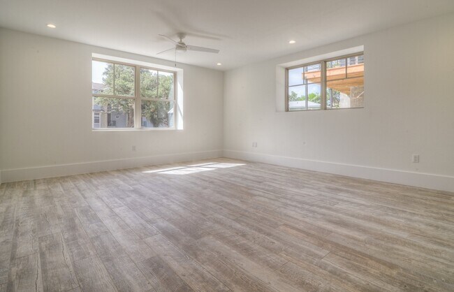Building Photo - 3109 Walling Dr