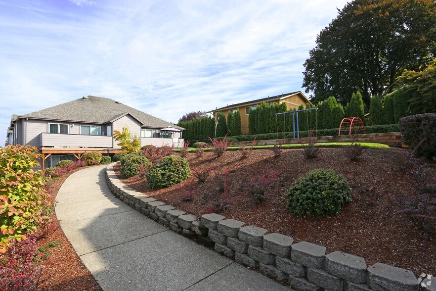 Dawson Village Apartments Portland, OR Apartment Finder