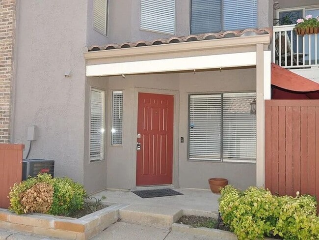 Primary Photo - 4242 N Capistrano Dr