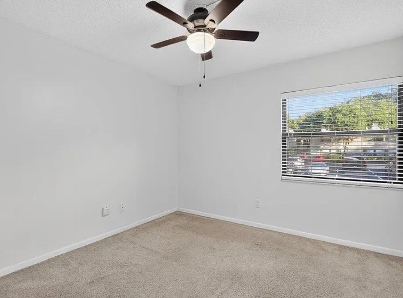 Building Photo - 19 Alcira Ct