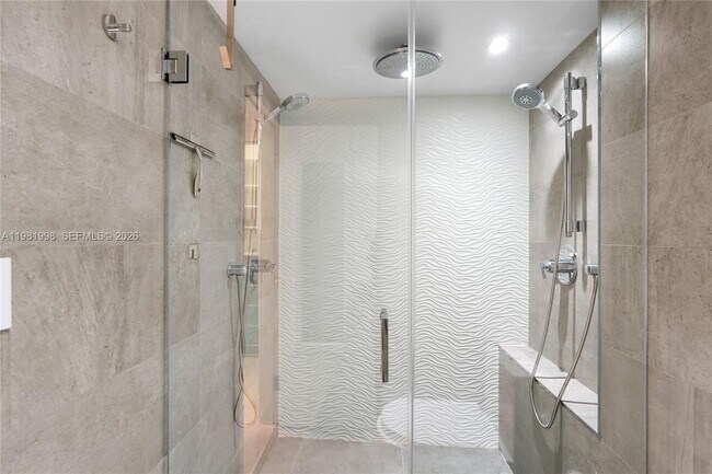 Building Photo - 177 Ocean Ln Dr