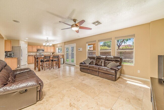 Building Photo - 13127 N Deergrass Dr