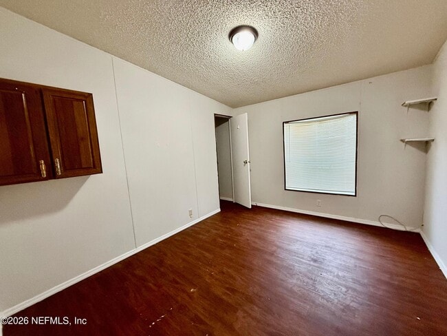 Building Photo - 2262 Chaffee Rd S