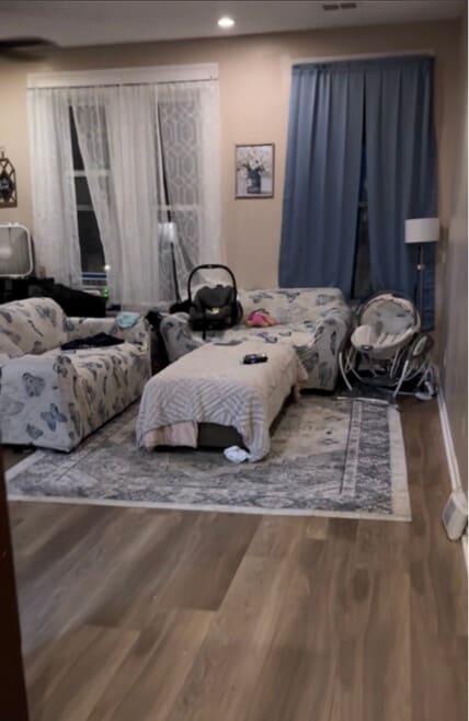 Building Photo - 3278 Main St