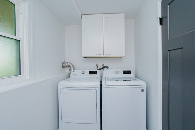 Building Photo - 815 Concord Cove