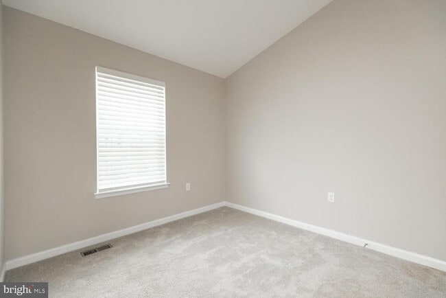 Building Photo - 227 Schramm Lp