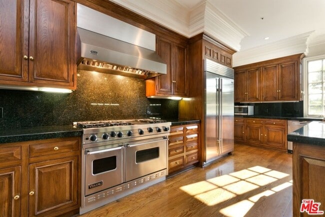 Building Photo - 1450 Cuesta Linda Dr