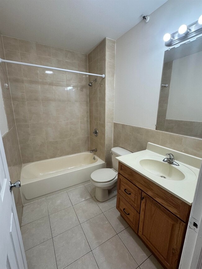 Building Photo - 123 43rd St