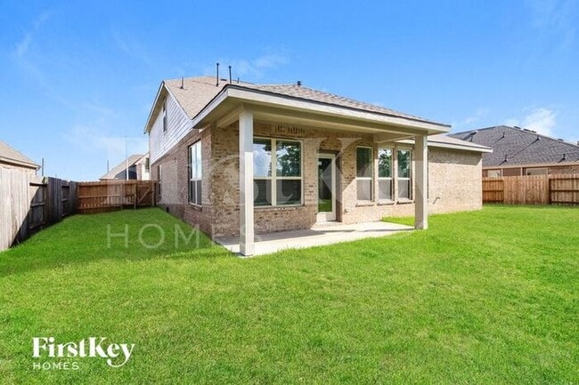 Building Photo - 15122 Arlington Park Ave