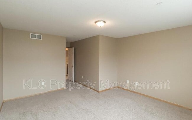 Building Photo - 8610 EP True Pkwy