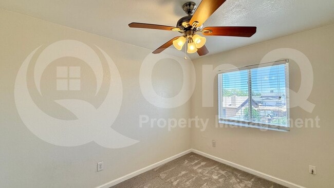 Building Photo - 3249 N Ash Cir