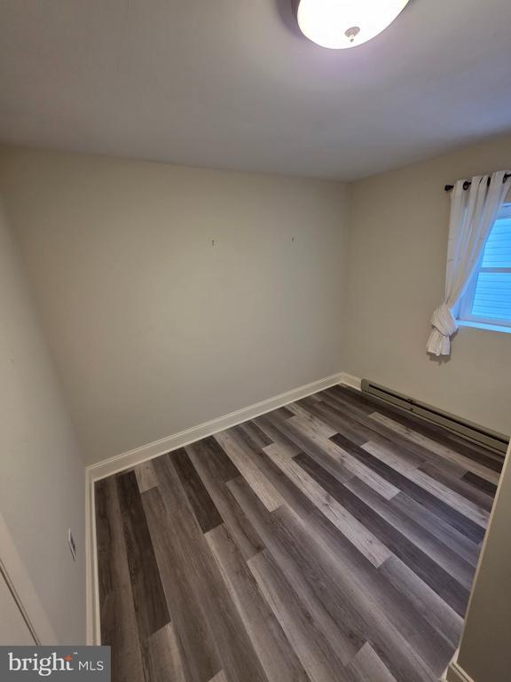 Building Photo - 13150 Glen Rd