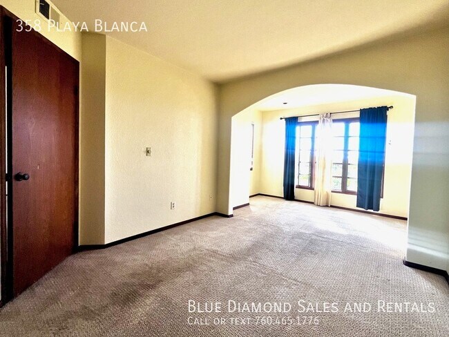 Building Photo - 358 Playa Blanca