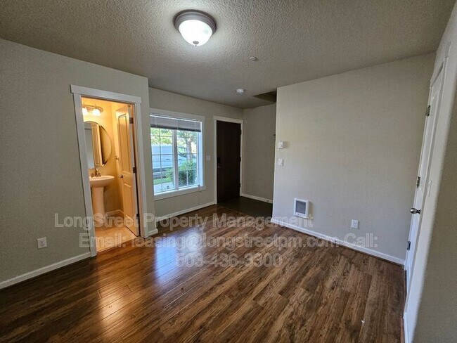 Building Photo - 14976 NW Orchid St