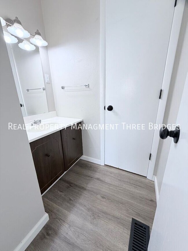 Building Photo - 5245 Ville Anita Ct