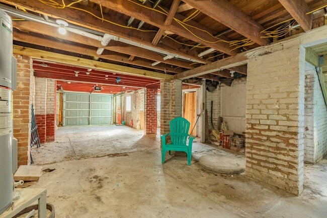 Building Photo - 415 14th St