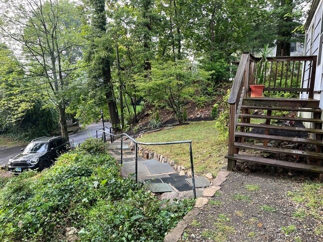 Building Photo - 3 Tryon Ave