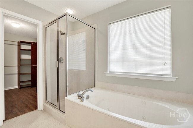 Building Photo - 387 Shady Hill Cir